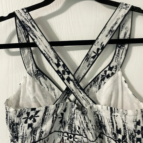 Ann Taylor Factory NWT 100% Linen Maxi Crisscross Black/White Print Dress Sz 2P - Picture 4 of 12